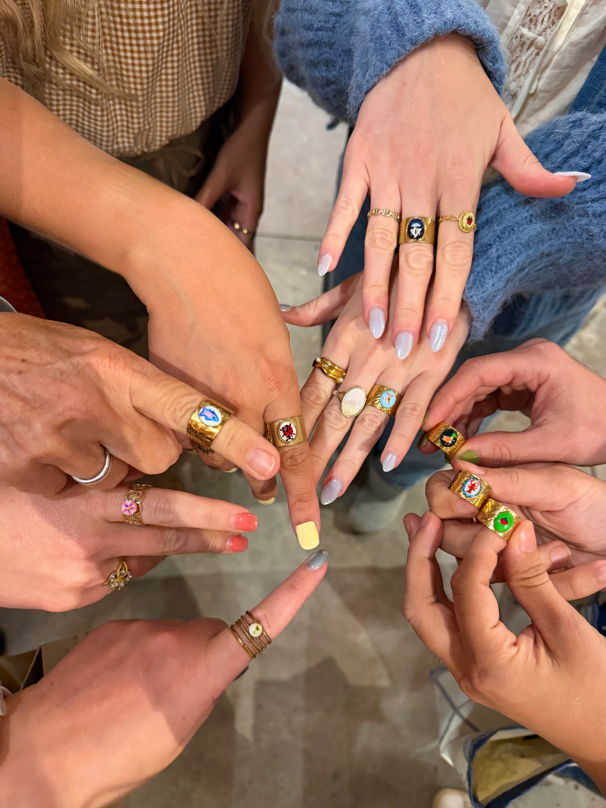 Jewelry Painting with Kelly Driver from Love from Lowcountry September 29th 5:30pm